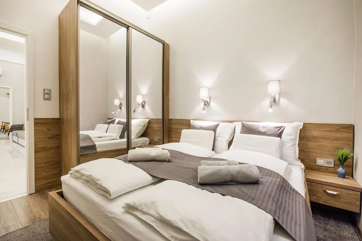 Downtown Deluxe Apartment Βουδαπέστη
